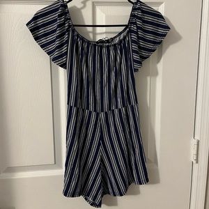 Boohoo striped white and navy off shoulde rromper